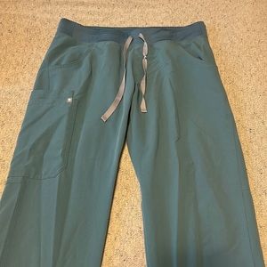 Figs medium petite seafoam scrub pants